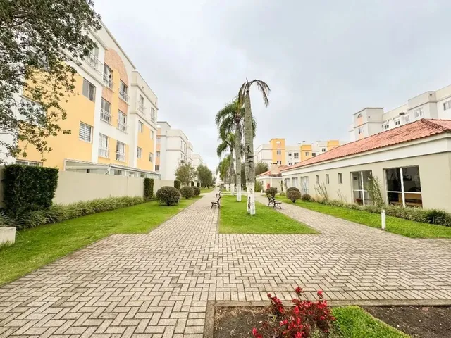 Apartamento 2 quartos e 1 banheiro, à venda, no bairro Capão Raso em Curitiba