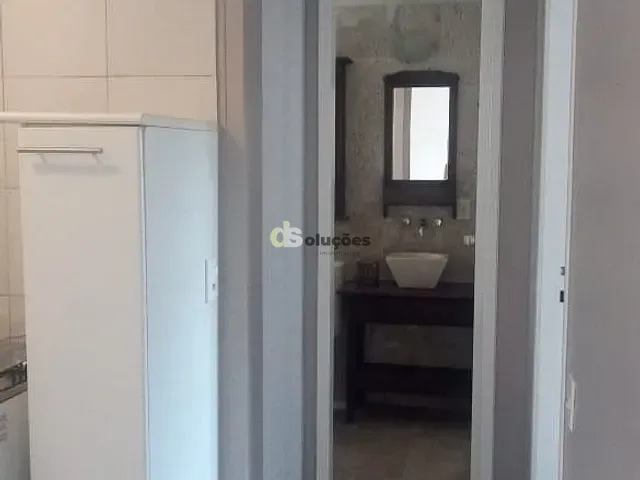 Apartamento 2 quartos e 1 banheiro, para alugar, no bairro Itaim Bibi em São Paulo