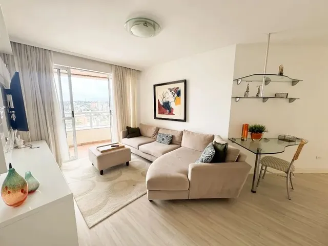 Apartamento 3 quartos e 2 banheiros, à venda, no bairro Centro em Curitiba