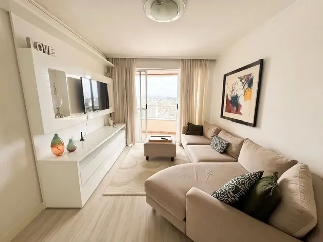 Apartamento 3 quartos e 2 banheiros, à venda, no bairro Centro em Curitiba