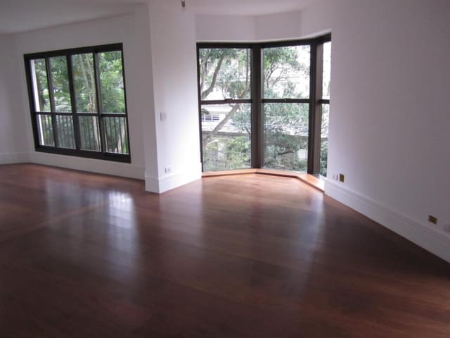 Apartamento à venda, no bairro Vila Nova Conceição em São Paulo