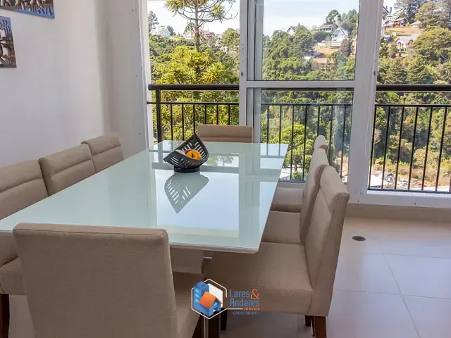 Apartamento com 32000m² 3 quartos e 3 banheiros, à venda, no bairro Jardim Belvedere em Campos Do Jordão
