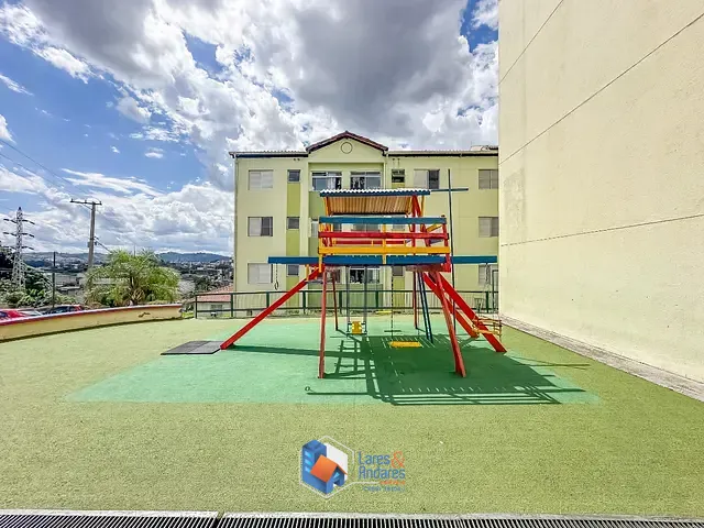 Apartamento com 2000m² 2 quartos e 1 banheiro, à venda, no bairro Ayrosa em Osasco