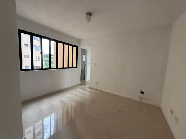 Apartamento 2 quartos e 1 banheiro, à venda, no bairro Bigorrilho em Curitiba