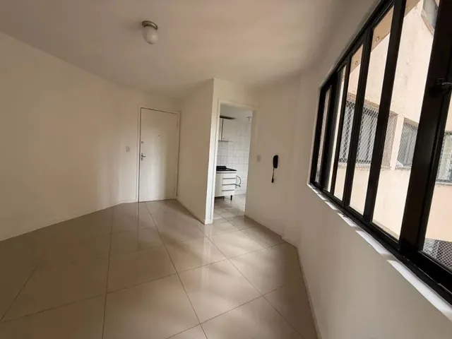 Apartamento 2 quartos e 1 banheiro, à venda, no bairro Bigorrilho em Curitiba