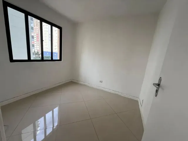 Apartamento 2 quartos e 1 banheiro, à venda, no bairro Bigorrilho em Curitiba