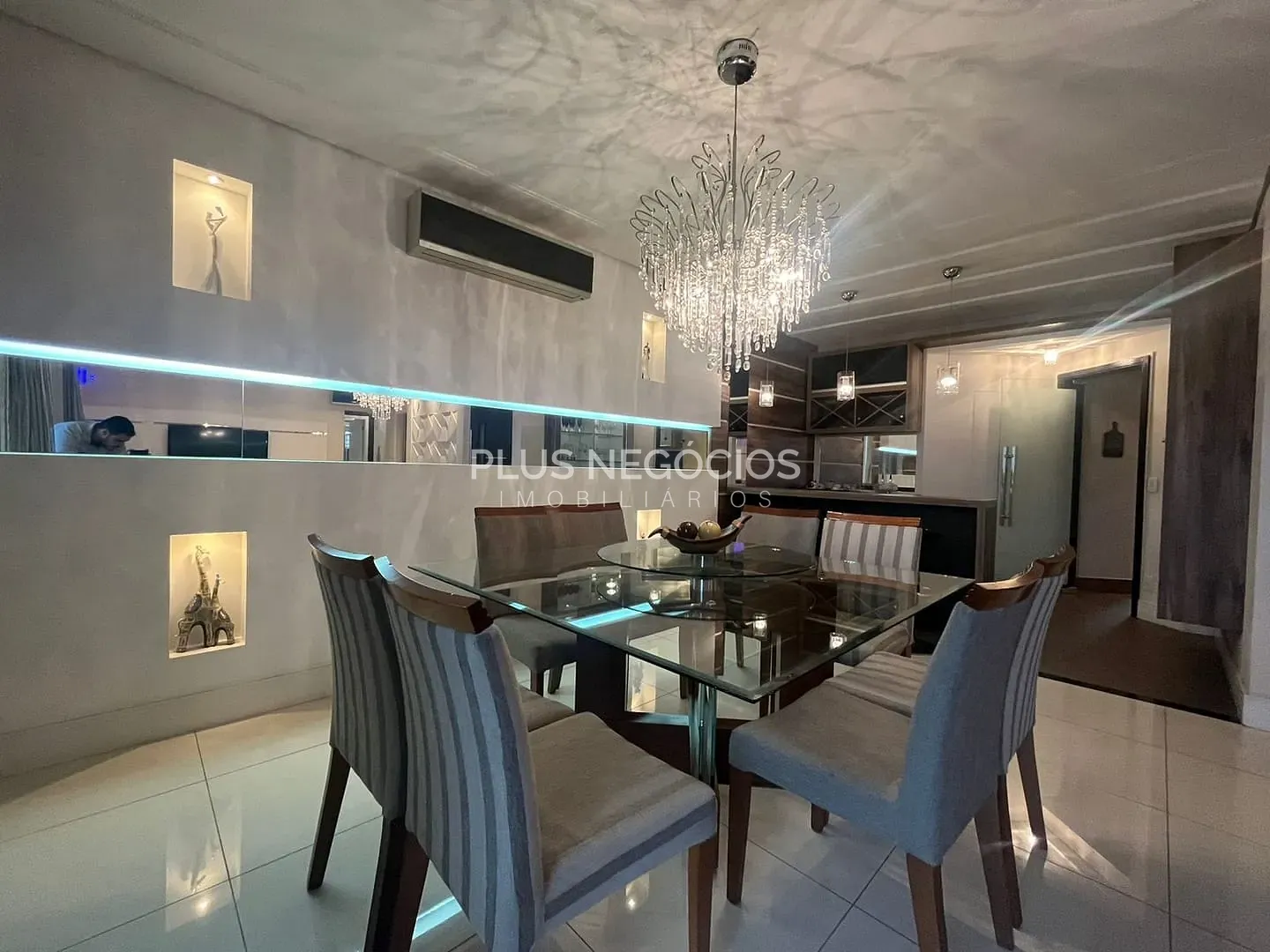 Apartamento, 3 quartos, 196 m² - Foto 3