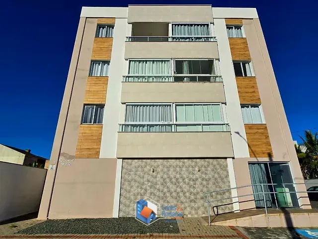 Apartamento com 71550m² 2 quartos e 2 banheiros, à venda, no bairro Meia Praia em Navegantes