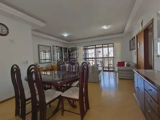 Apartamento 3 quartos e 5 banheiros, à venda, no bairro Centro em Londrina