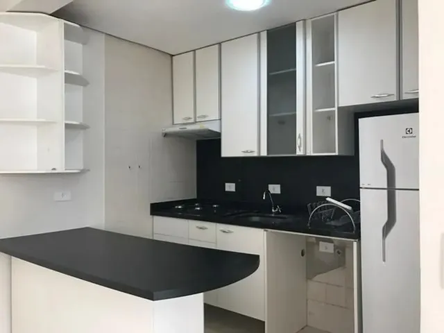 Apartamento 1 quarto e 1 banheiro, para alugar, no bairro Champagnat em Curitiba