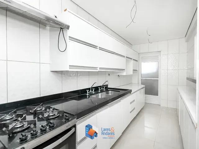 Apartamento com 182m² 3 quartos e 3 banheiros, à venda, no bairro Chácara Pavoeiro em Cotia