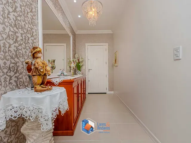 Apartamento com 185m² 4 quartos e 3 banheiros, à venda, no bairro Meia Praia em Itapema