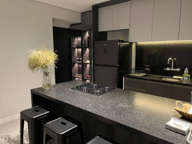 Apartamento 2 quartos e 2 banheiros, à venda, no bairro Gleba Palhano em Londrina