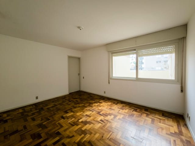 Foto do Apartamento - Apartamento no Centro de Pelotas, RS, condomínio Nossa Sra. da Conceição: 85 m², 3 dorms, sala, cozinha, aquecimento elétrico, garagem. | UP Imóveis