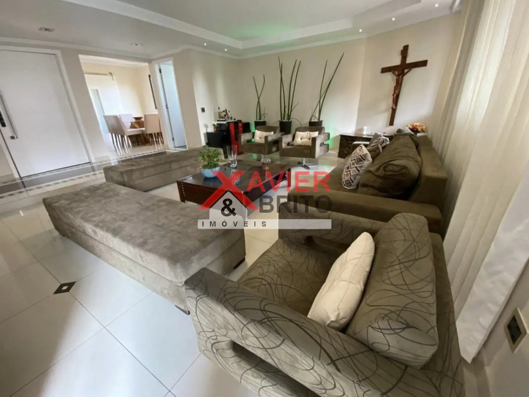 Apartamento, 3 quartos, 186 m² - Foto 2
