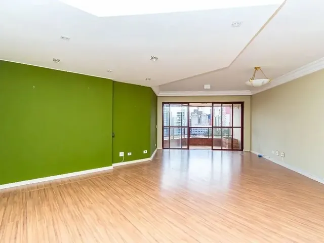 Apartamento 3 quartos e 4 banheiros, à venda, no bairro Centro em Curitiba
