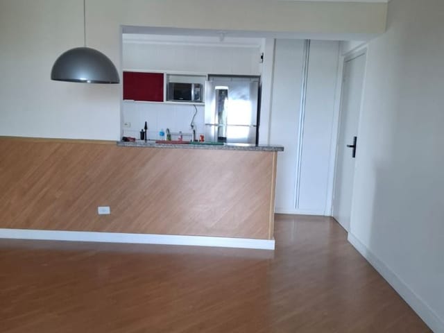 Apartamento 3 quartos e 1 banheiro, para alugar, no bairro Urbanova em São José dos Campos