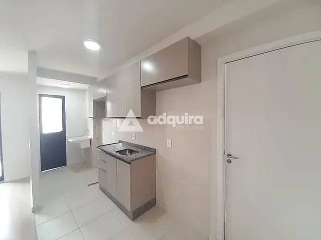 Apartamento 3 quartos e 2 banheiros, à venda, no bairro Uvaranas em Ponta Grossa