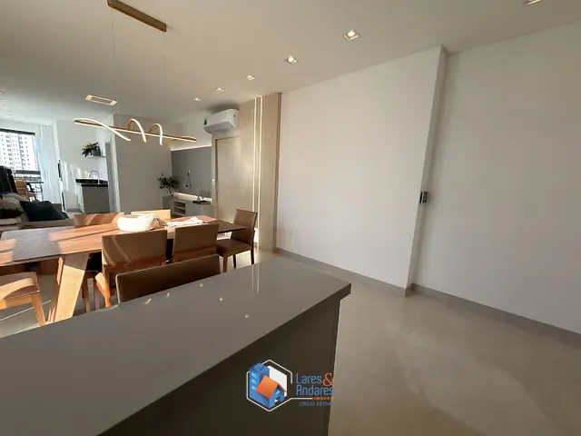 Apartamento com 115m² 3 quartos e 3 banheiros, à venda, no bairro Meia Praia em Itapema