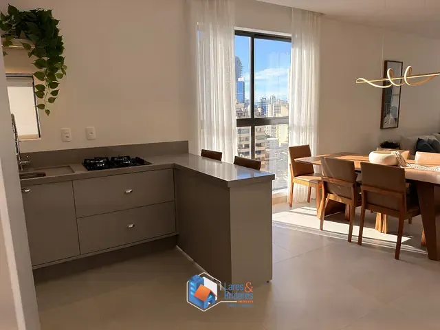 Apartamento com 115m² 3 quartos e 3 banheiros, à venda, no bairro Meia Praia em Itapema