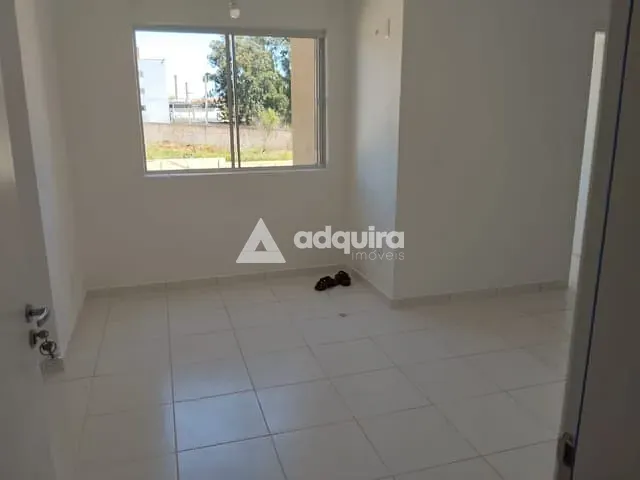 Apartamento com 58m² 2 quartos e 1 banheiro, à venda, no bairro Uvaranas em Ponta Grossa