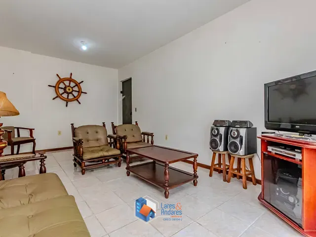 Apartamento com 102m² 2 quartos e 2 banheiros, à venda, no bairro Centro em Balneário Camboriú