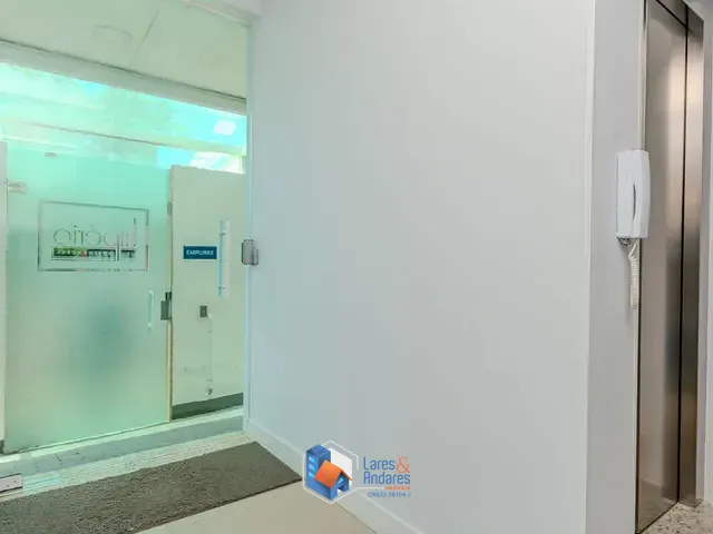Apartamento com 70m² 2 quartos e 3 banheiros, à venda, no bairro Centro em Camboriú