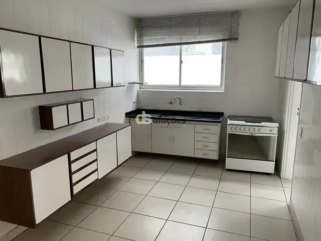 Apartamento 3 quartos e 2 banheiros, à venda, no bairro Cerqueira César em São Paulo