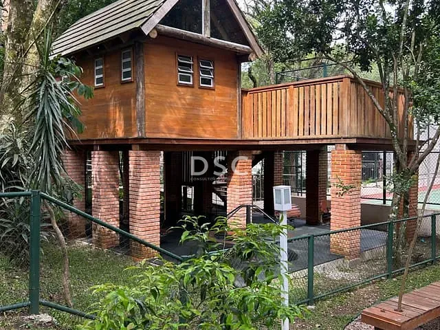 Apartamento com 167m² 2 quartos e 2 banheiros, à venda, no bairro Bacacheri em Curitiba