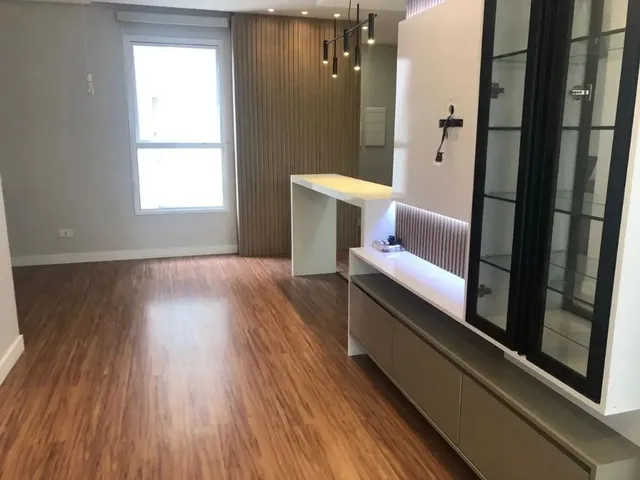 Apartamento 3 quartos e 3 banheiros, para alugar, no bairro Cabral em Curitiba