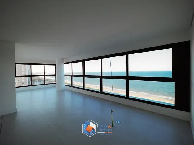 Apartamento com 200m² 4 quartos e 6 banheiros, à venda, no bairro Centro em Balneário Piçarras