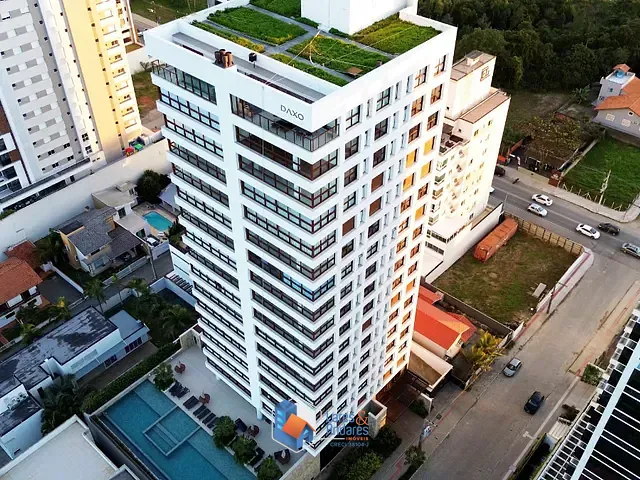 Apartamento com 200m² 4 quartos e 6 banheiros, à venda, no bairro Centro em Balneário Piçarras