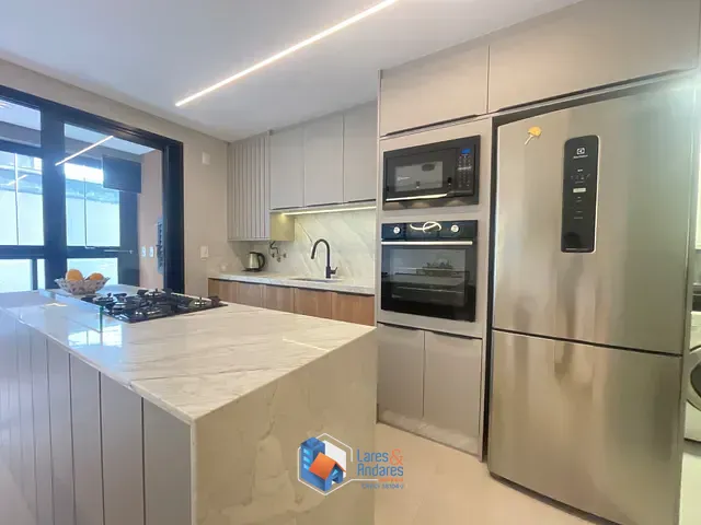 Apartamento com 214m² 3 quartos e 3 banheiros, à venda, no bairro Fazenda em Itajaí