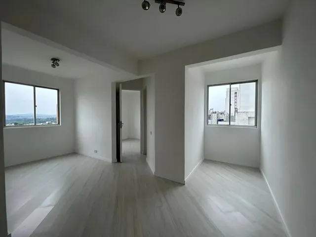 Apartamento 1 quarto e 1 banheiro, para alugar, no bairro Bigorrilho em Curitiba