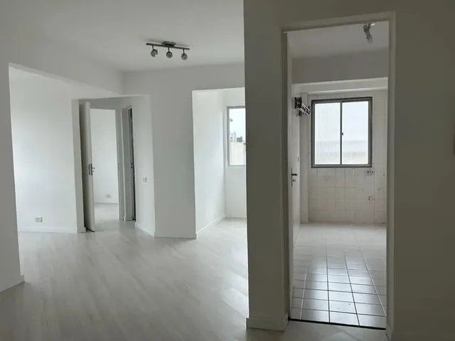 Apartamento 1 quarto e 1 banheiro, para alugar, no bairro Bigorrilho em Curitiba