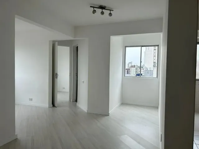 Apartamento 1 quarto e 1 banheiro, para alugar, no bairro Bigorrilho em Curitiba