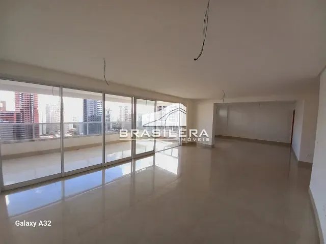 Apartamento com 225m² 3 quartos e 6 banheiros, à venda, no bairro Setor Bueno em Goiânia