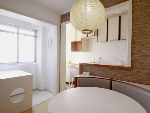 Apartamento 2 quartos e 1 banheiro, para alugar, no bairro Bigorrilho em Curitiba