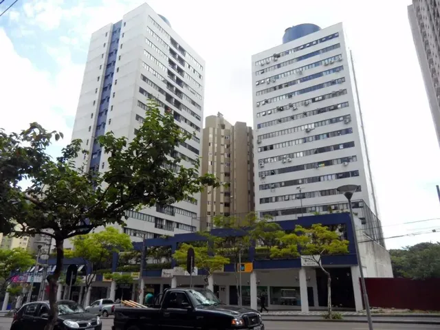 Apartamento 3 quartos e 2 banheiros, para alugar, no bairro Bigorrilho em Curitiba