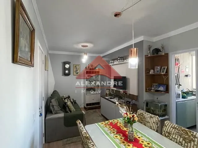 Apartamento 2 quartos e 1 banheiro, à venda, no bairro Vila Industrial em São José dos Campos
