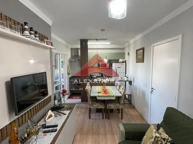 Apartamento 2 quartos e 1 banheiro, à venda, no bairro Vila Industrial em São José dos Campos