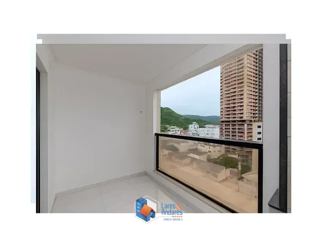 Apartamento com 2300m² 2 quartos e 2 banheiros, à venda, no bairro Centro em Balneário Camboriú