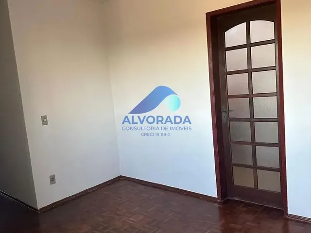Apartamento com 10m² 3 quartos e 1 banheiro, para alugar, no bairro Monte Castelo em São José Dos Campos
