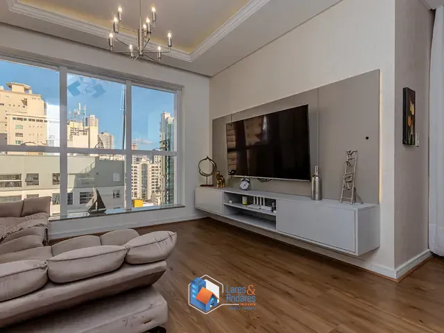 Apartamento com 137m² 3 quartos e 4 banheiros, à venda, no bairro Meia Praia em Itapema