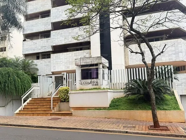 Apartamento com 549m² 5 quartos e 7 banheiros, à venda ou para alugar, no bairro Centro em Londrina