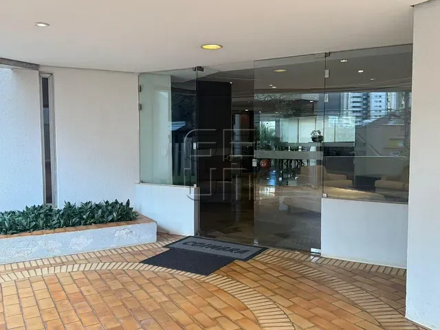 Apartamento com 549m² 5 quartos e 7 banheiros, à venda ou para alugar, no bairro Centro em Londrina