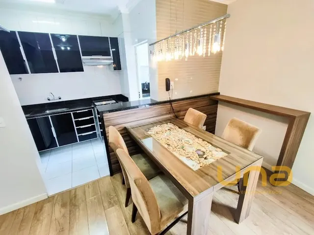 Apartamento 2 quartos e 1 banheiro, para alugar, no bairro CENTRO em Curitiba