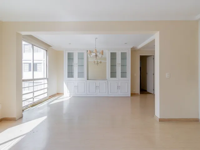 Foto do Apartamento - Apartamento para venda em Higienópolis com 2 quartos, 111m² | Lares e Andares Imóveis