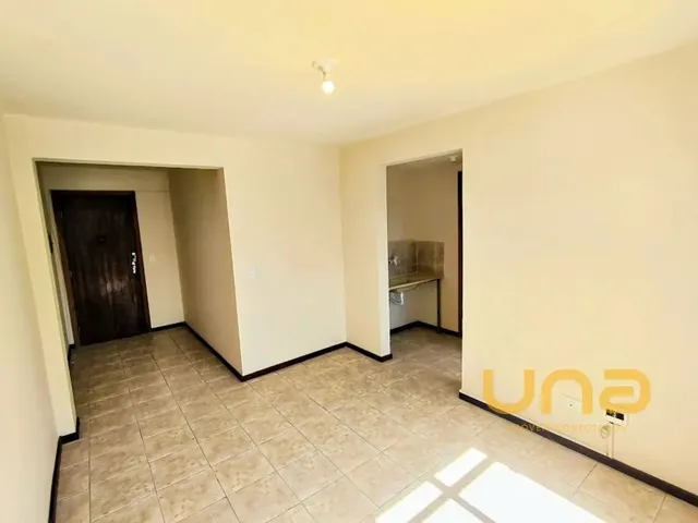 Apartamento 1 quarto e 1 banheiro, para alugar, no bairro CENTRO em Curitiba