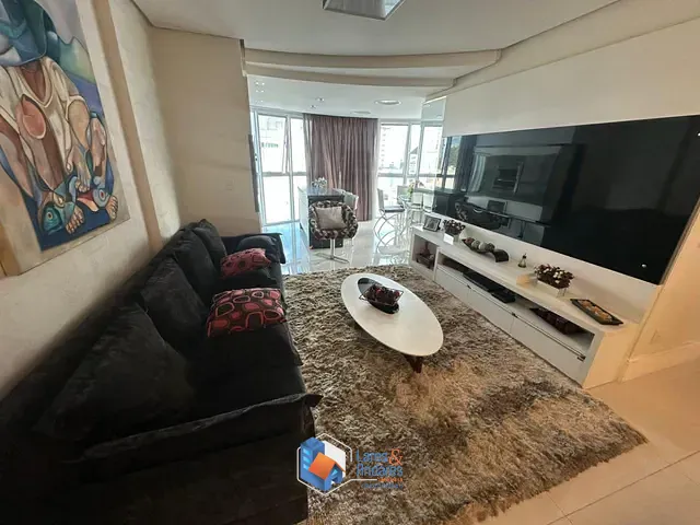 Apartamento com 213m² 4 quartos e 4 banheiros, à venda, no bairro Centro em Balneário Camboriú